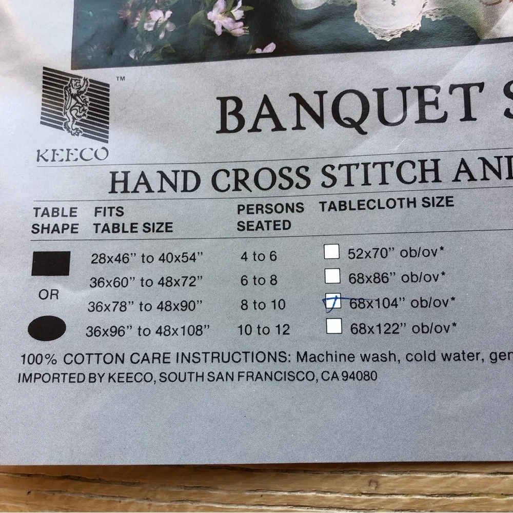 🔥NEW 🔥table cloth/napkins Hand cross stiched/hand crochet lace NWT Pricefirm!